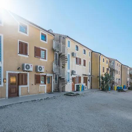 Apartmán Stunning In Vabriga With Wifi Tar-Vabriga