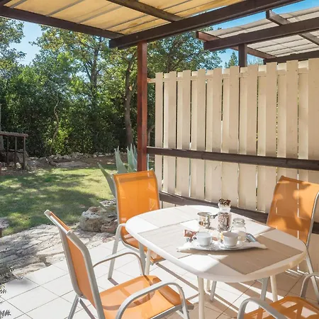 In Vabriga With Outdoor Swimming Pool&2 Bedrooms